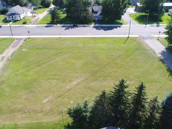 205 1st Avenue N, Dent, MN 56528