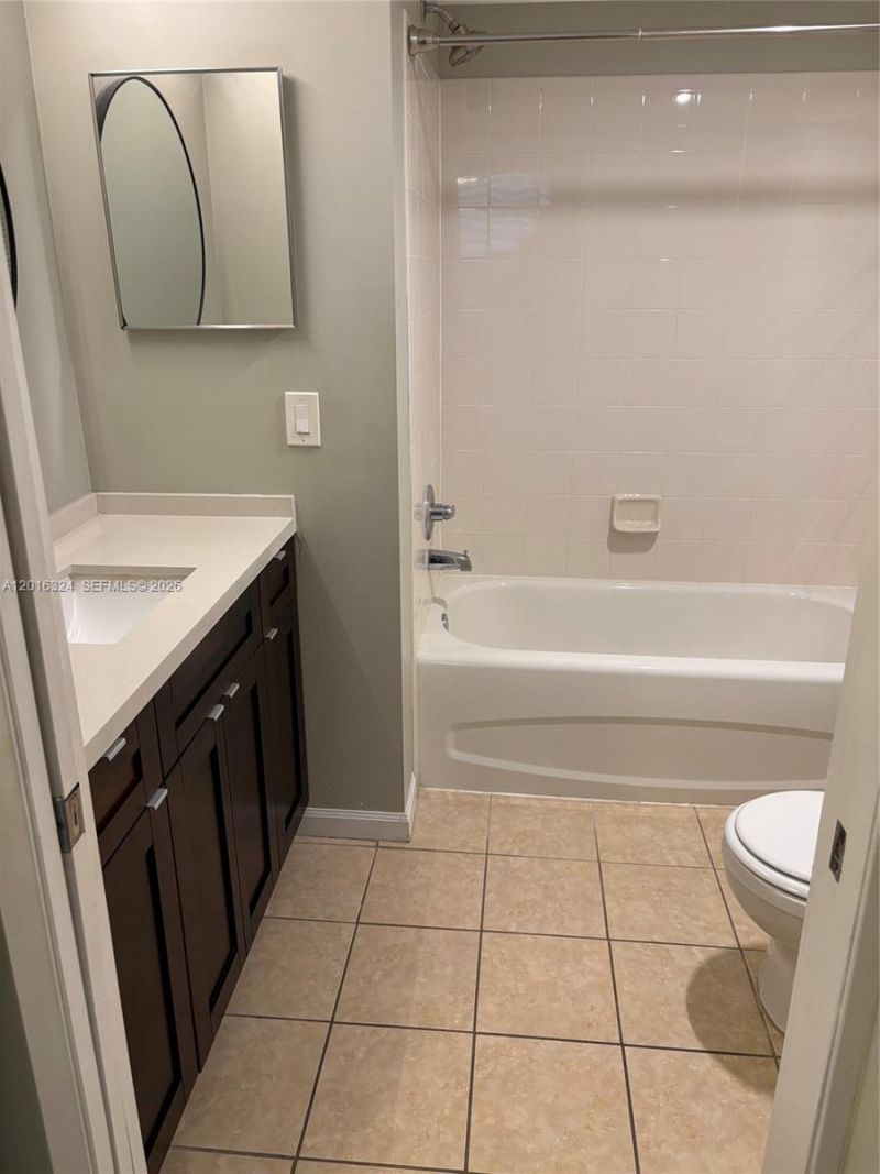 1900 Van Buren St , Unit 201B, Hollywood, FL 33020 Photo