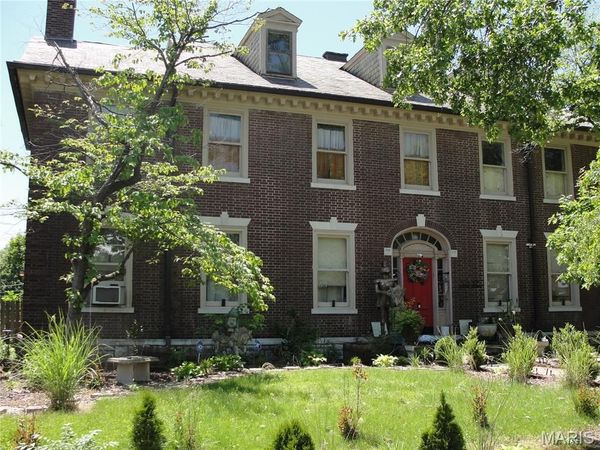 34 Waterman Place, St Louis, MO 63112