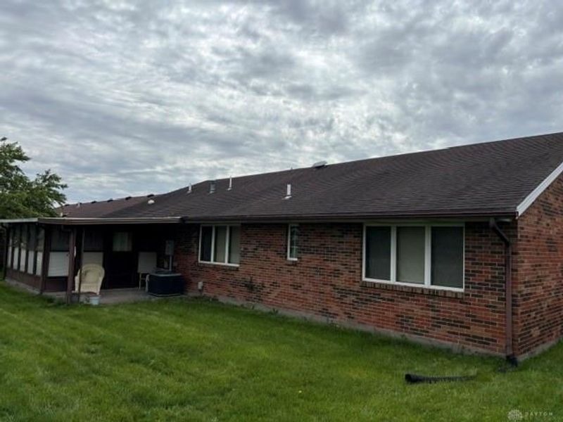 1232 Waterbury Place, Troy, OH 45373 Photo 2