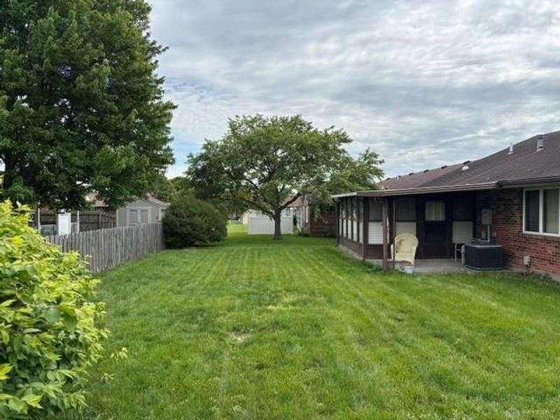 1232 Waterbury Place, Troy, OH 45373 Photo 4