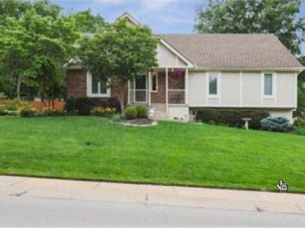 2600 S Cochise Avenue, Independence, MO 64057