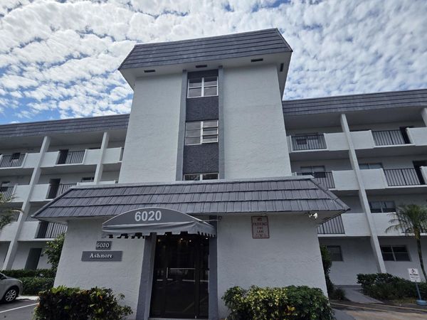 6020 NW 44th Street, Unit 108, Lauderhill, FL 33319