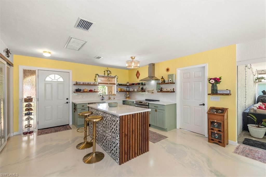 2431 N Westwood Dr, North Fort Myers, FL 33917 Photo
