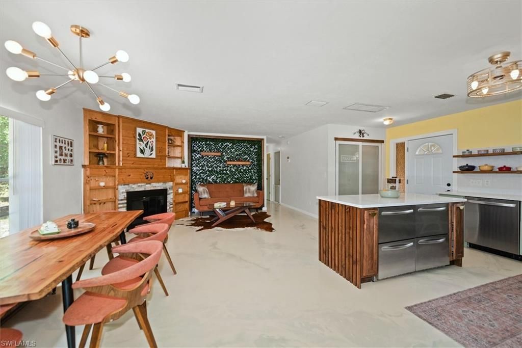 2431 N Westwood Dr, North Fort Myers, FL 33917 Photo