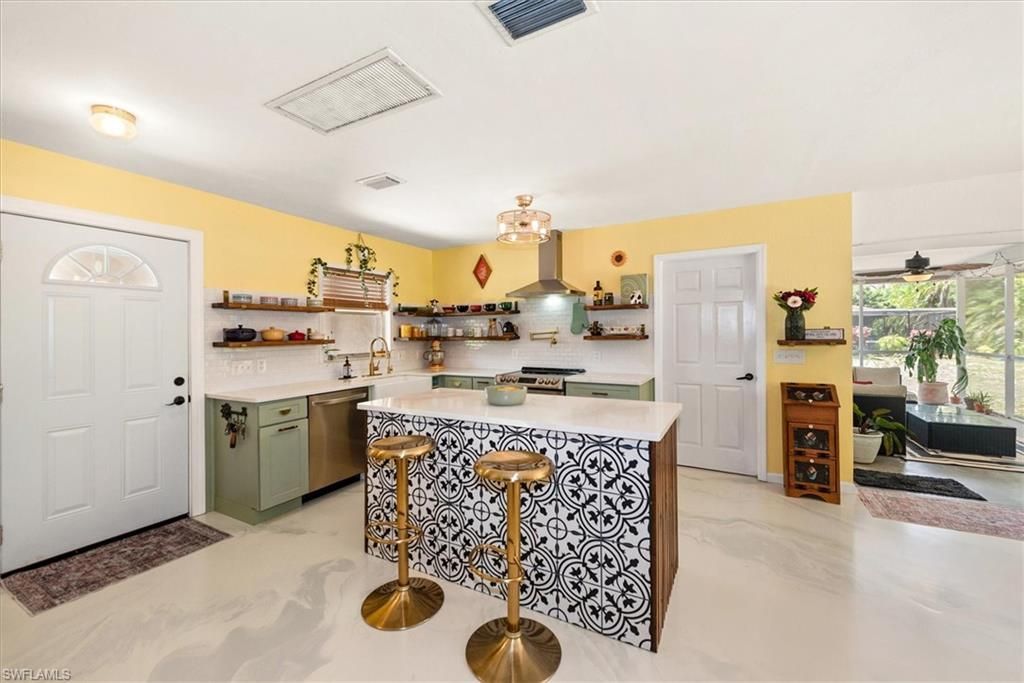 2431 N Westwood Dr, North Fort Myers, FL 33917 Photo