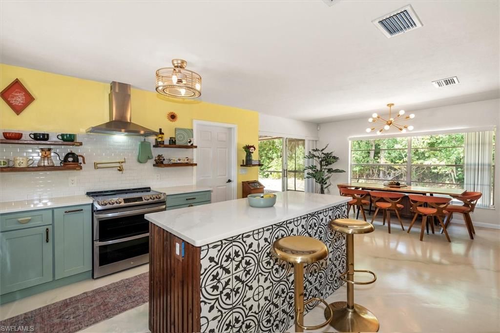 2431 N Westwood Dr, North Fort Myers, FL 33917 Photo