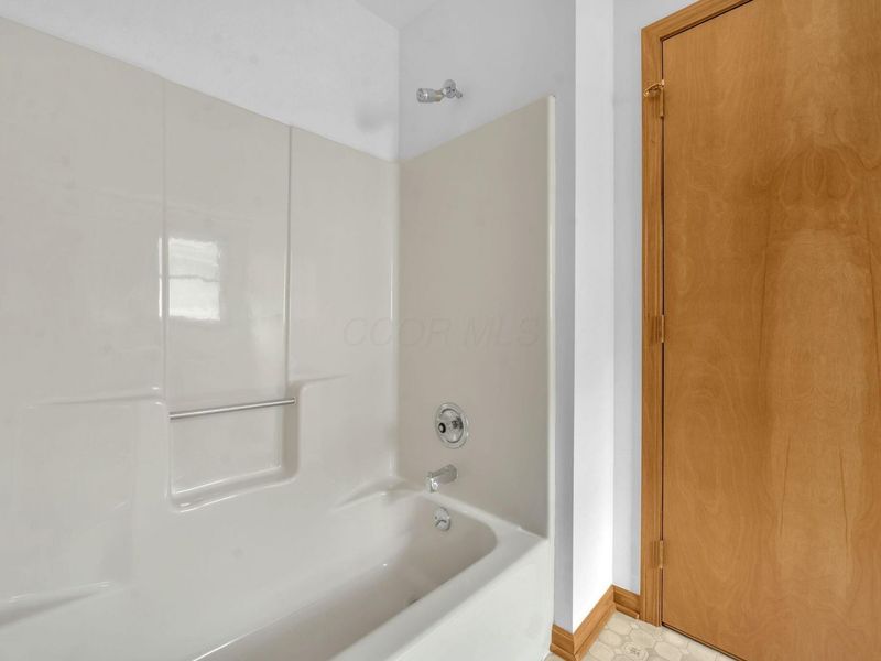 224 Green Springs Drive, Columbus, OH 43235 Photo 38