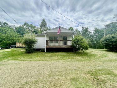 2255 S Tree Tower Road, Sand Gap, KY 40481