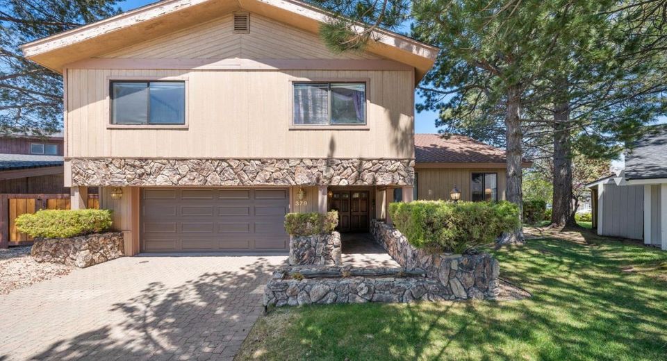 379 Crystal Court, South Lake Tahoe, CA 96150 Photo