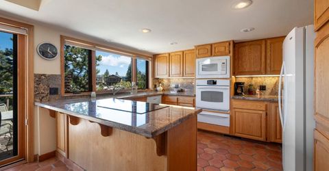 379 Crystal Court, South Lake Tahoe, CA 96150 Photo