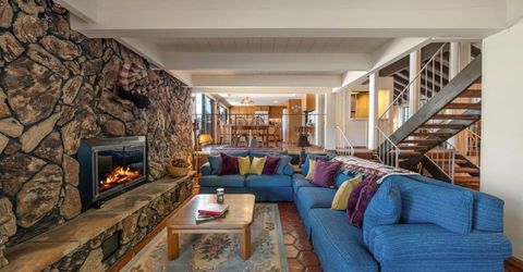 379 Crystal Court, South Lake Tahoe, CA 96150 Photo