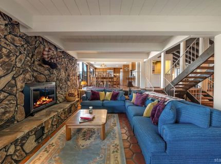379 Crystal Court, South Lake Tahoe, CA 96150 Photo
