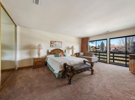 379 Crystal Court, South Lake Tahoe, CA 96150 Photo