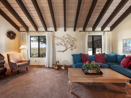 379 Crystal Court, South Lake Tahoe, CA 96150 Photo