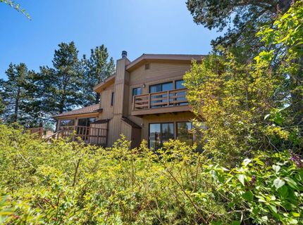 379 Crystal Court, South Lake Tahoe, CA 96150 Photo
