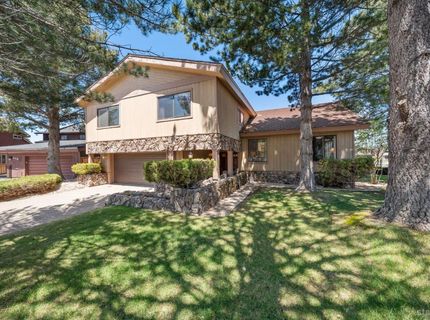 379 Crystal Court, South Lake Tahoe, CA 96150 Photo