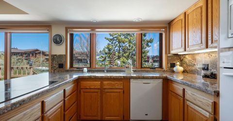 379 Crystal Court, South Lake Tahoe, CA 96150 Photo