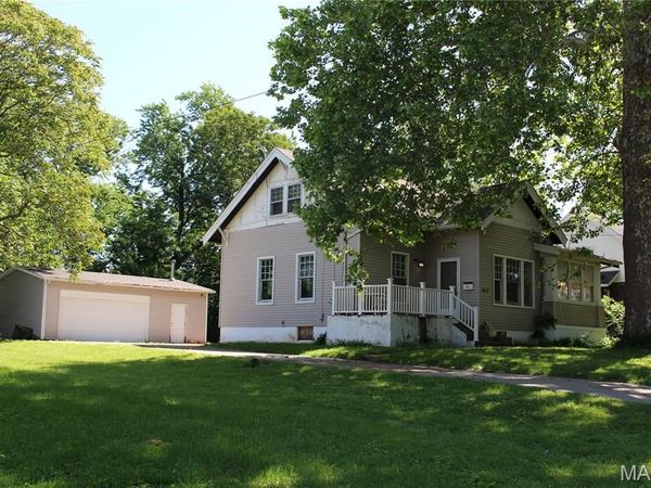 9119 Shelley Avenue, Overland, MO 63114