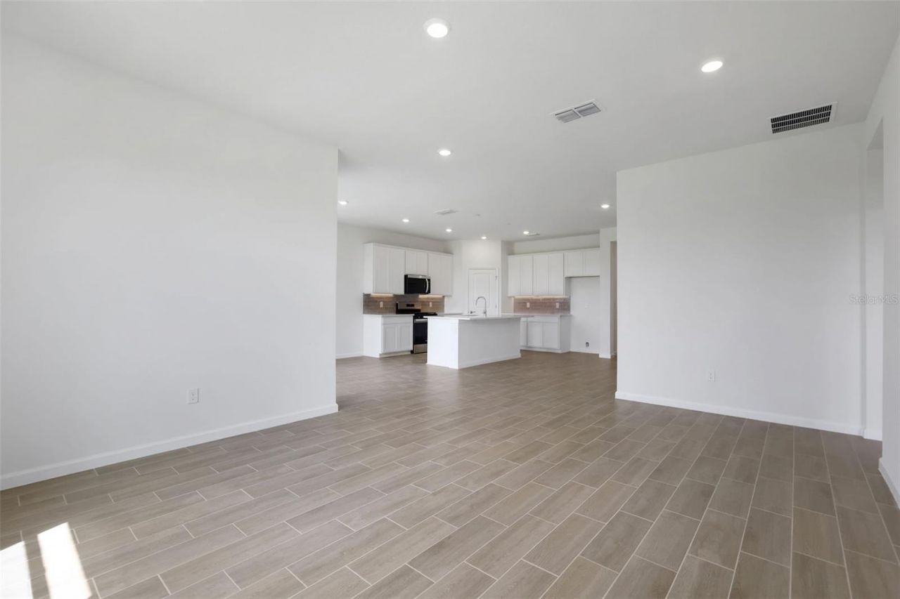 5453 NW Camberly Court, Port Saint Lucie, FL 34987 Photo