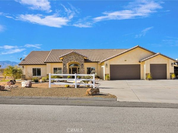 8140 Heartland, Oak Hills, CA 92344