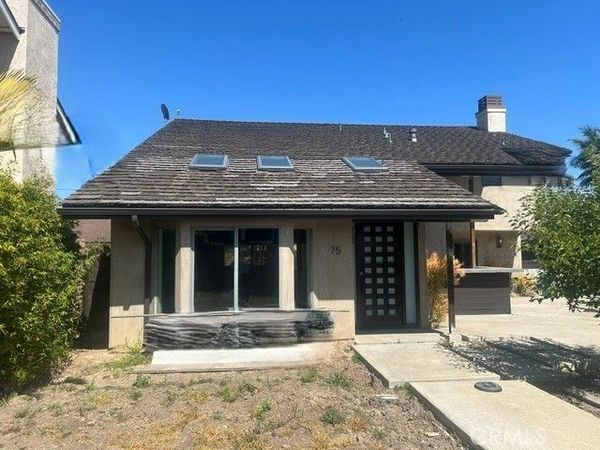 75 Adams Avenue, Huntington Beach, CA 92648