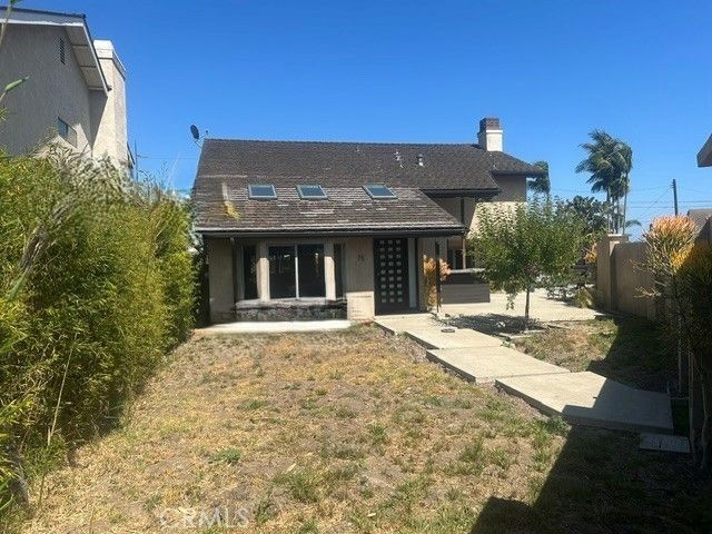 75 Adams Avenue, Huntington Beach, CA 92648 Main Photo
