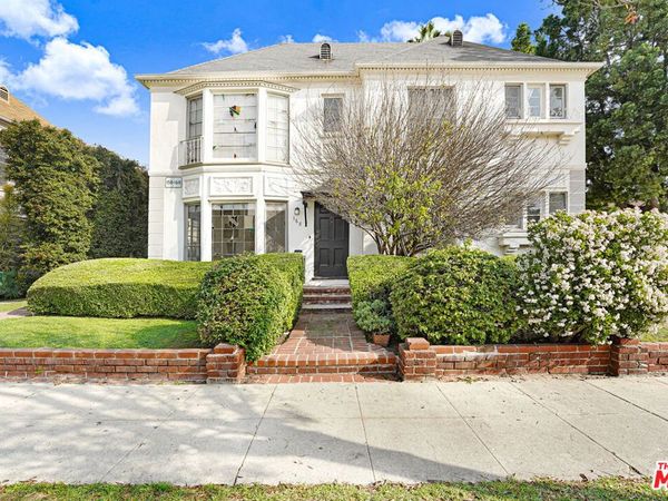 168 S Elm Drive, Unit 168 S Elm, Beverly Hills, CA 90212