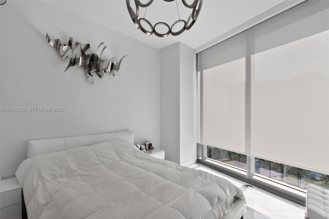 15701 Collins Ave , Unit 805, Sunny Isles Beach, FL 33160 Photo