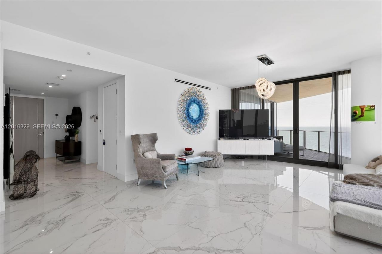 15701 Collins Ave , Unit 805, Sunny Isles Beach, FL 33160 Photo