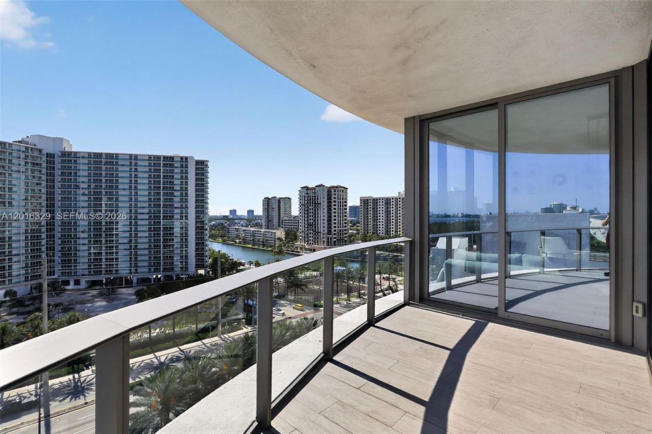15701 Collins Ave , Unit 805, Sunny Isles Beach, FL 33160 Photo