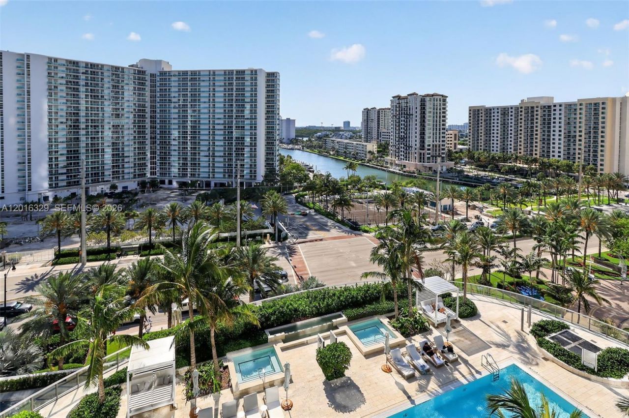 15701 Collins Ave , Unit 805, Sunny Isles Beach, FL 33160 Photo