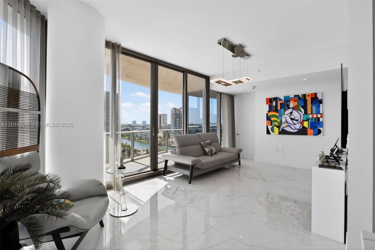 15701 Collins Ave , Unit 805, Sunny Isles Beach, FL 33160 Photo