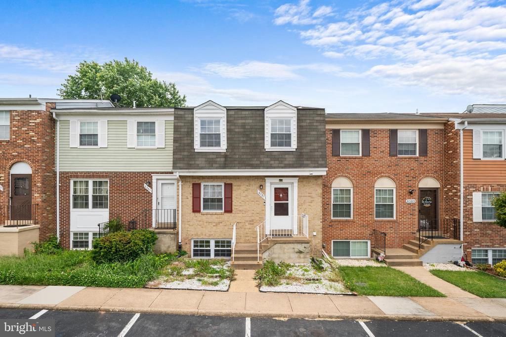 8387 Woodline Court, Manassas, VA 20110 Main Photo