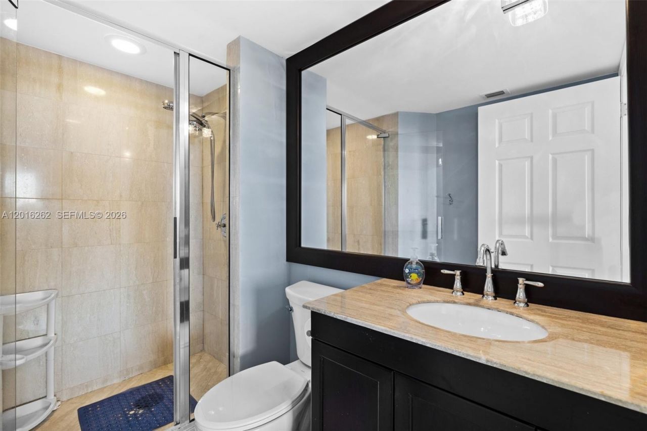 18671 Collins Ave , Unit 404, Sunny Isles Beach, FL 33160 Photo
