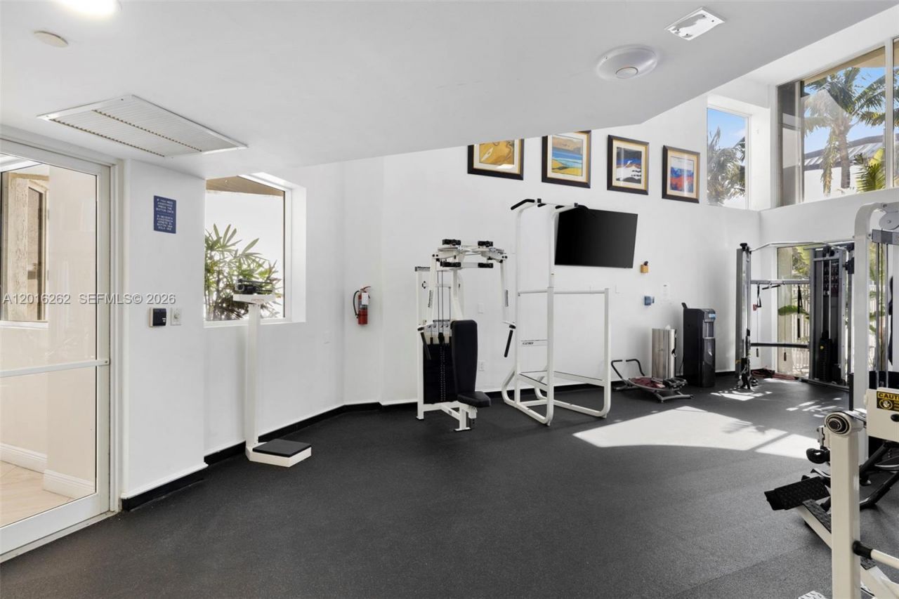 18671 Collins Ave , Unit 404, Sunny Isles Beach, FL 33160 Photo
