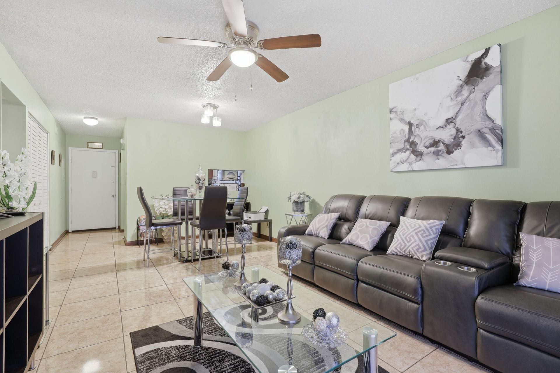 6074 Forest Hill Boulevard, Unit 101, West Palm Beach, FL 33415 Photo