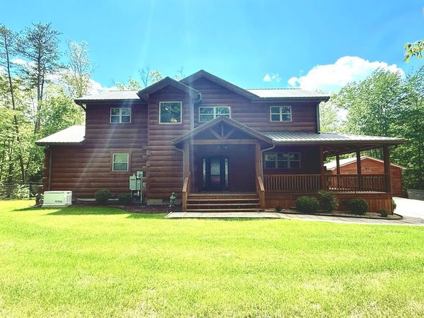 704 White Oak Road, Monterey, TN 38574