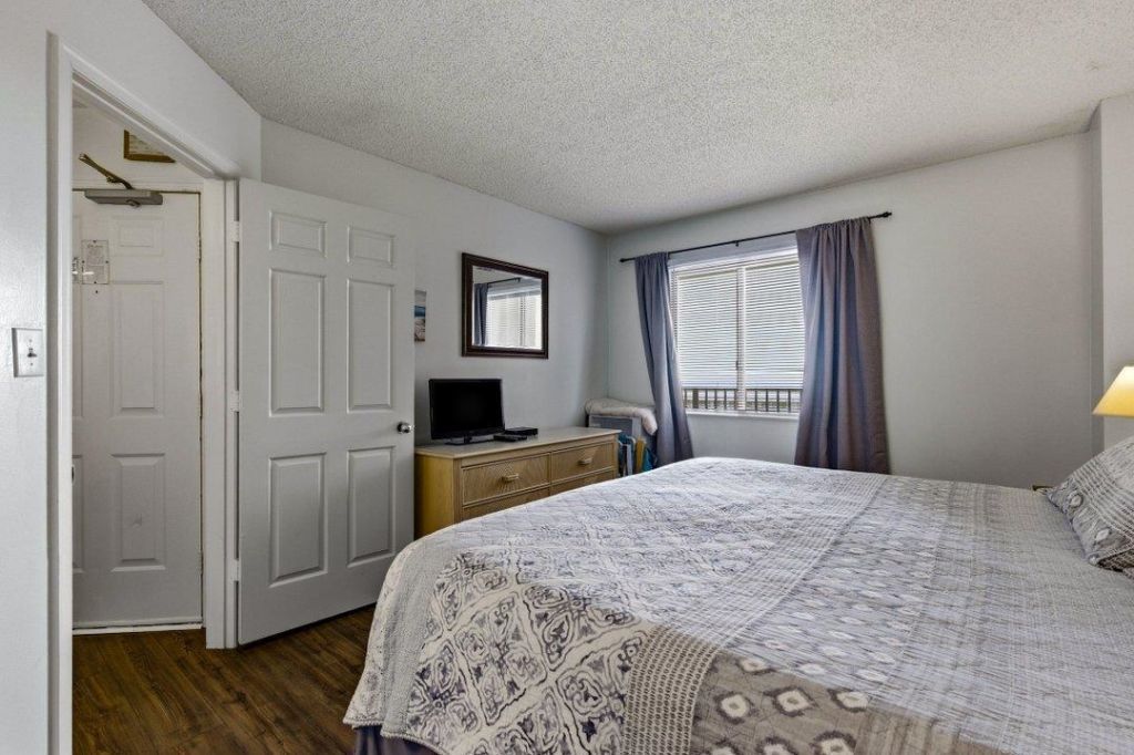 5523 N Ocean Blvd.  Photo 12