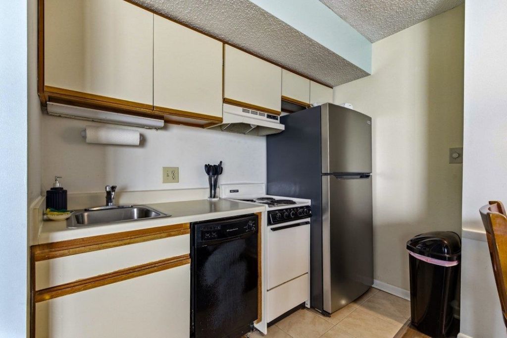 5523 N Ocean Blvd.  Photo 9