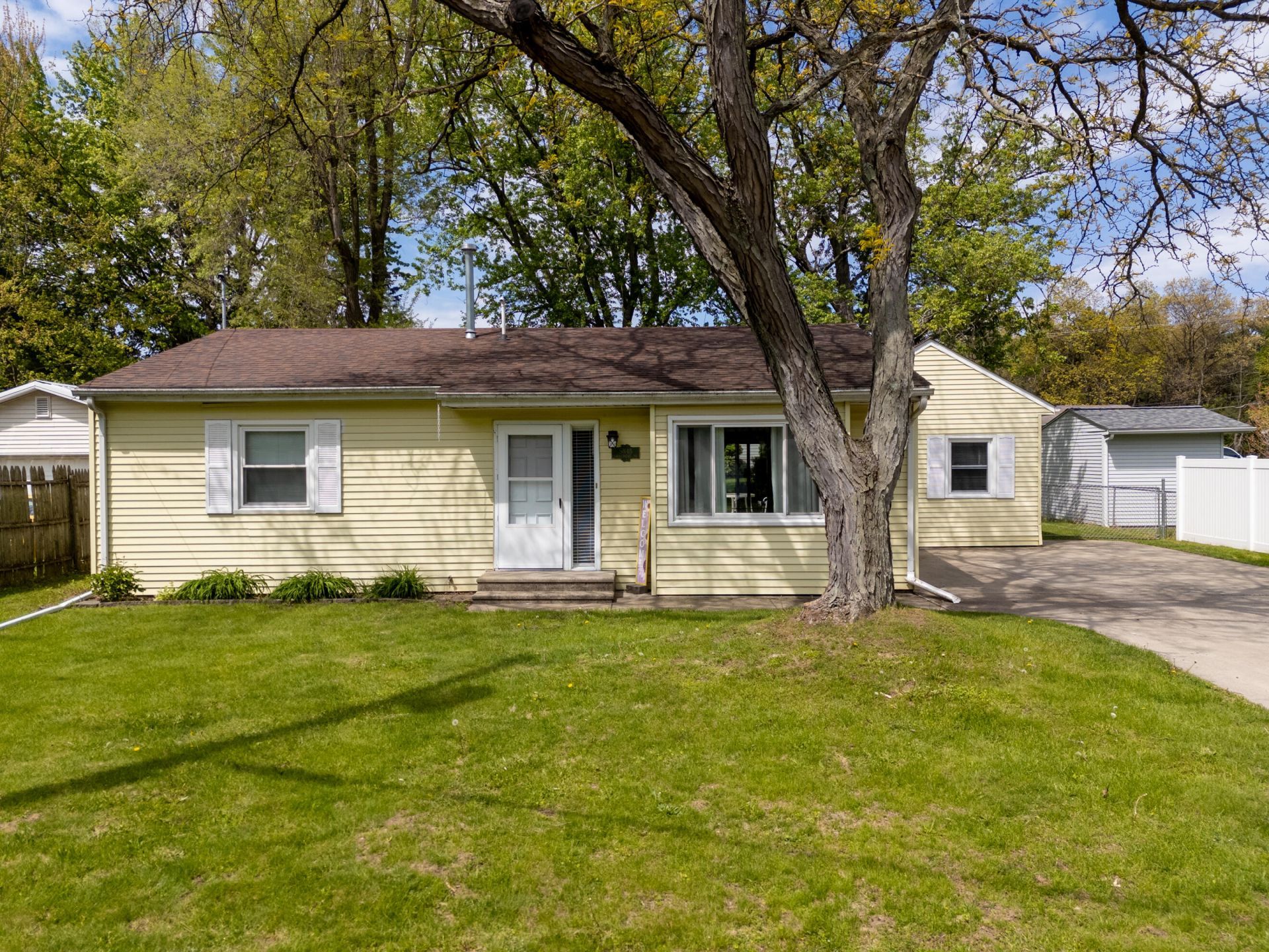 5848 Grassmere Street, Portage, MI 49024 Main Photo