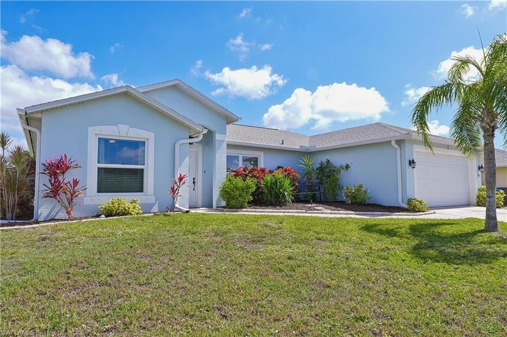 241 SW 34th Ter, Cape Coral, FL 33914 Photo
