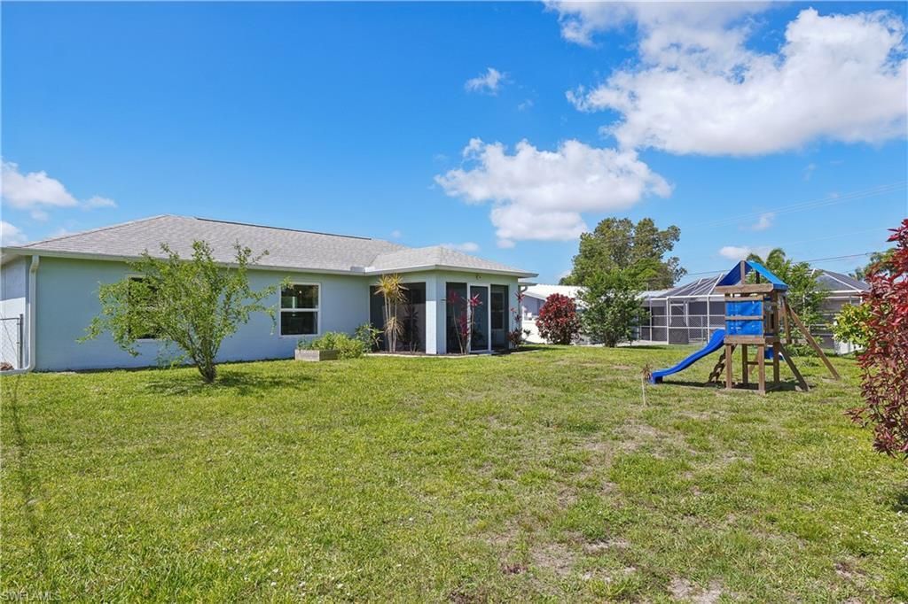 241 SW 34th Ter, Cape Coral, FL 33914 Photo