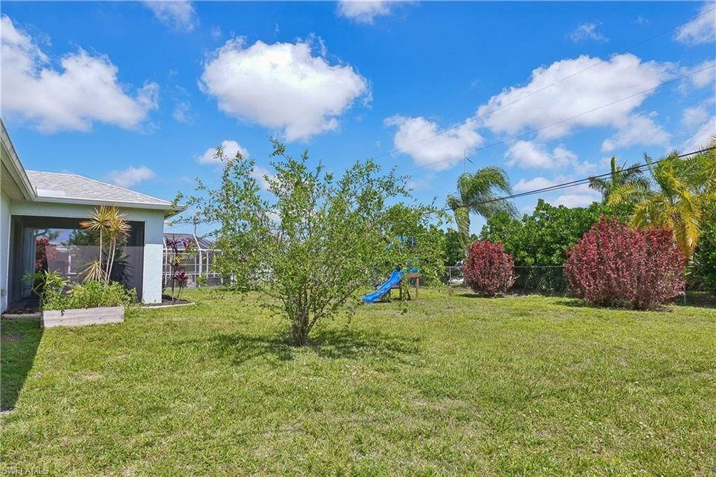 241 SW 34th Ter, Cape Coral, FL 33914 Photo