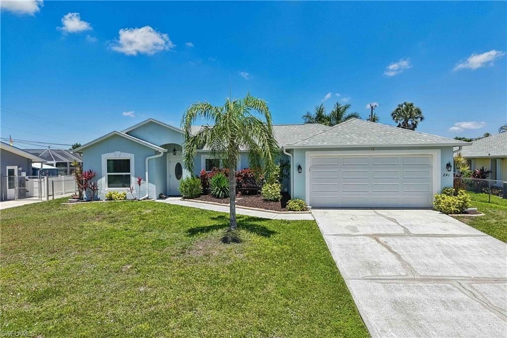 241 SW 34th Ter, Cape Coral, FL 33914 Photo