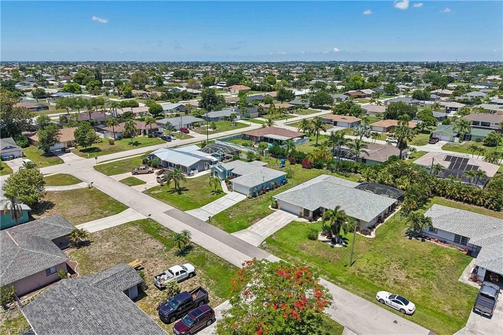 241 SW 34th Ter, Cape Coral, FL 33914 Photo