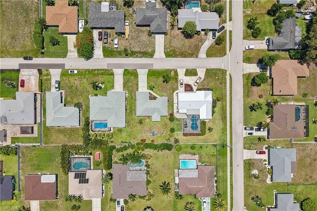241 SW 34th Ter, Cape Coral, FL 33914 Photo