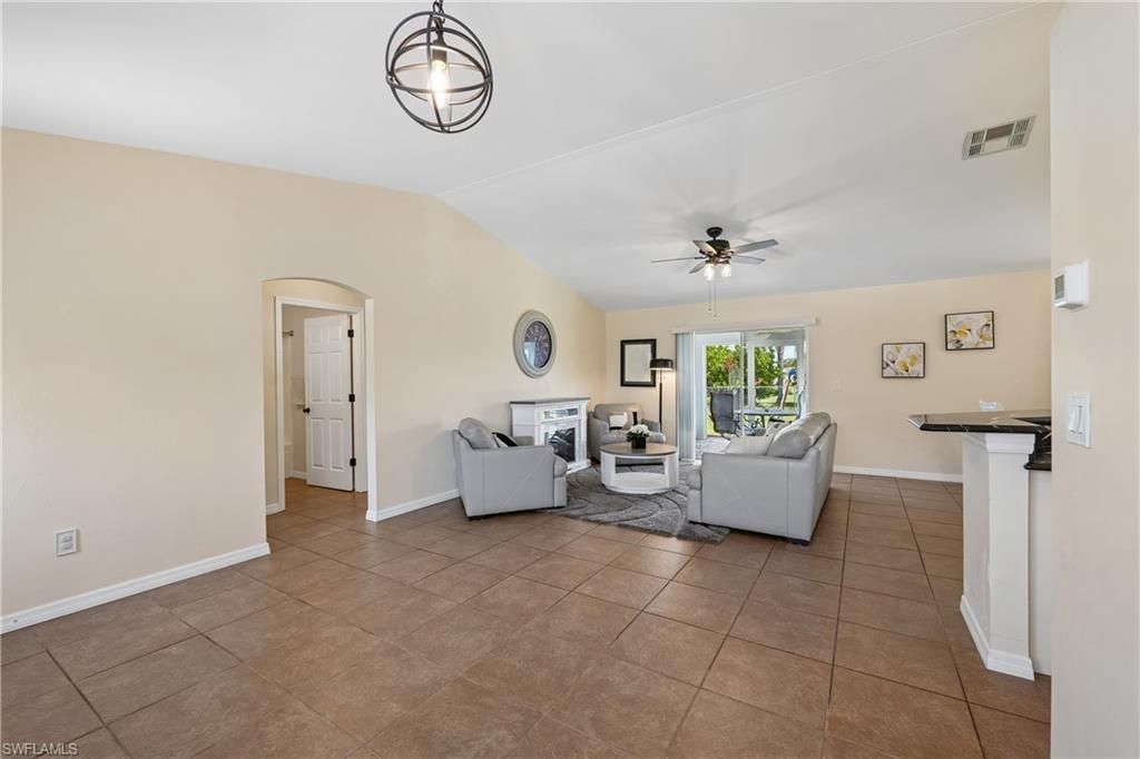 241 SW 34th Ter, Cape Coral, FL 33914 Photo