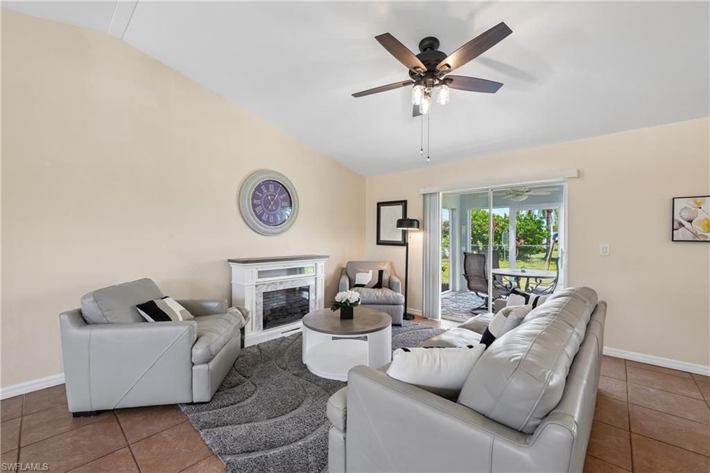 241 SW 34th Ter, Cape Coral, FL 33914 Photo
