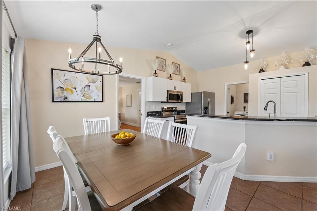 241 SW 34th Ter, Cape Coral, FL 33914 Photo